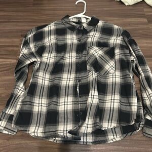 Black and white bottom up blouse